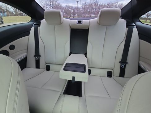 Used 2019 BMW 430i Coupe w/ M Sport Package image 22