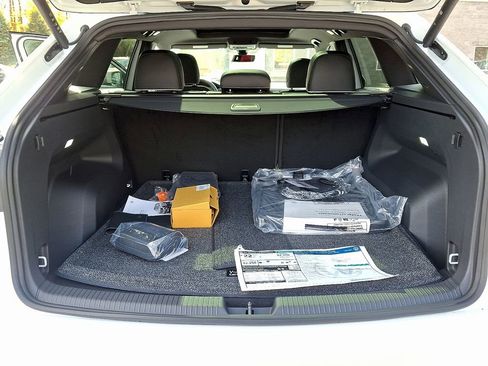 New 2026 Volkswagen Atlas Cross Sport SEL Premium R-Line image 19