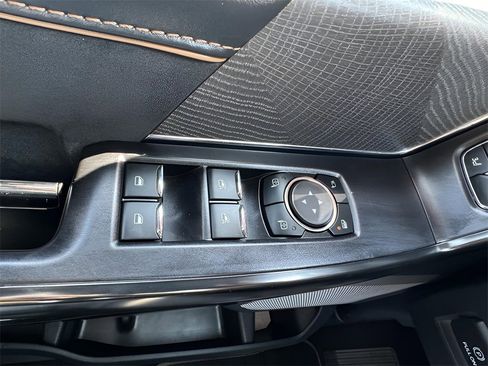 Used 2022 Ford F150 Platinum w/ Trailer Tow Package image 27