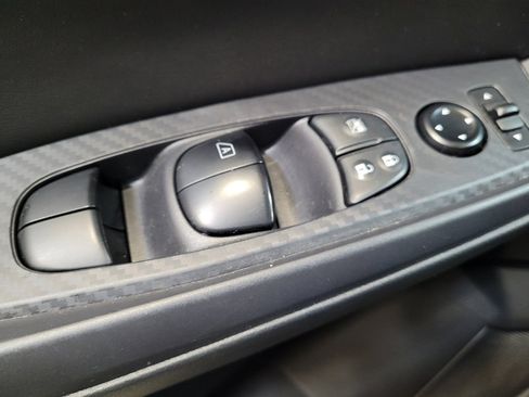 Used 2024 Nissan Sentra S FWD image 27