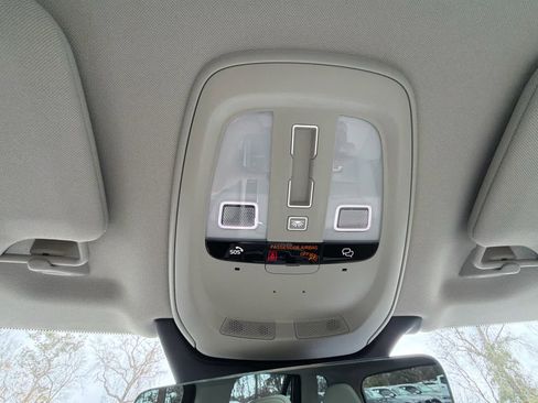 Certified 2025 Volvo XC90 B6 Plus w/ Protection Package Premier image 34