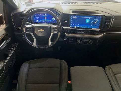 Used 2024 Chevrolet Silverado 2500 LT w/ Snow Plow Prep/Camper Package image 26