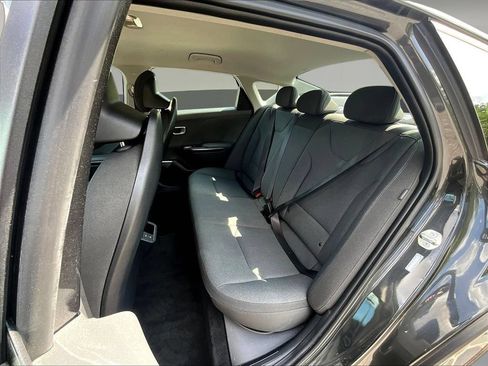 Used 2025 Kia K4 FWD image 24