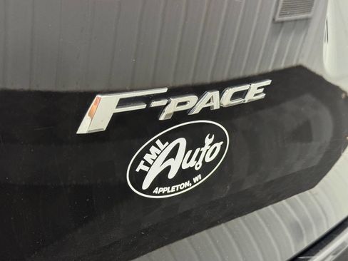 Used 2017 Jaguar F-PACE Prestige image 5