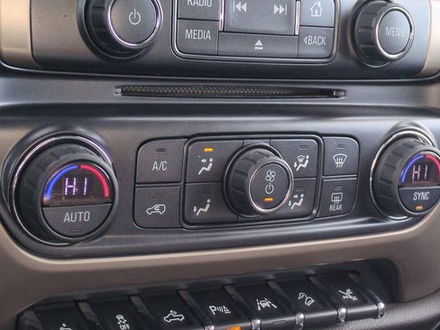 Used 2017 GMC Sierra 1500 Denali w/ Denali Ultimate Package image 34