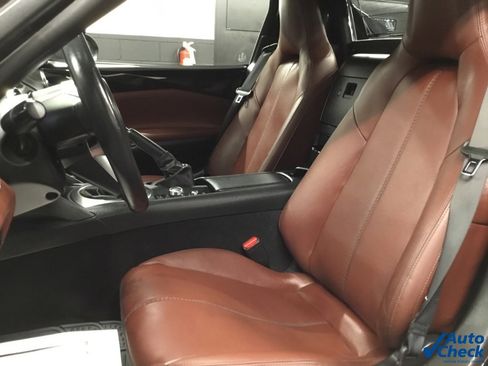 Used 2018 MAZDA MX-5 Miata RF Grand Touring image 35