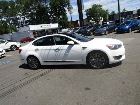 Used 2016 Kia Cadenza Limited FWD image 8