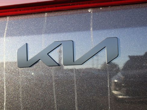 New 2026 Kia Carnival SX Prestige FWD image 17