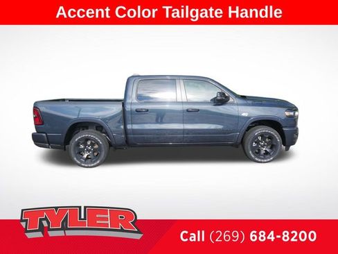 New 2026 RAM 1500 4x4 Crew Cab image 9