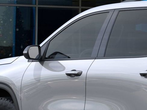 New 2026 Chevrolet Traverse Z71 w/ Driver Confidence Package image 12