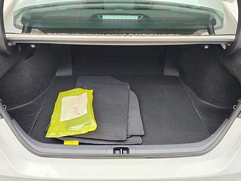Used 2023 Toyota Camry SE image 20