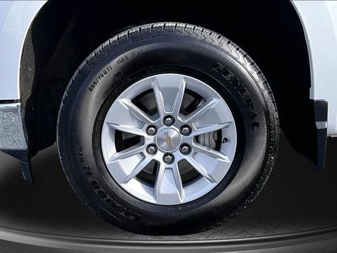 Used 2023 Chevrolet Silverado 1500 LT AWD/4WD image 31