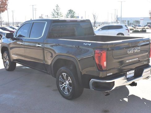 Used 2023 GMC Sierra 1500 SLT w/ SLT Convenience Package image 8