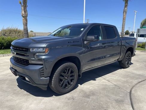 Used 2022 Chevrolet Silverado 1500 RST w/ LPO, Blackout Package AWD/4WD image 4