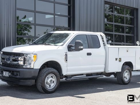 Used 2017 Ford F250 XL w/ Power Equipment Group image 2