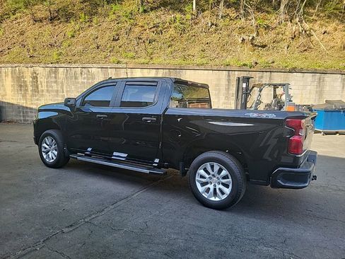 Used 2022 Chevrolet Silverado 1500 Custom image 8