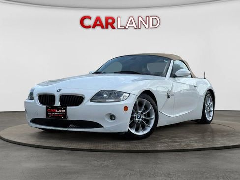 Used 2005 BMW Z4 2.5i RWD image 2