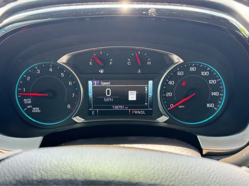 Used 2019 Chevrolet Traverse LT w/ LT Premium Package FWD image 14