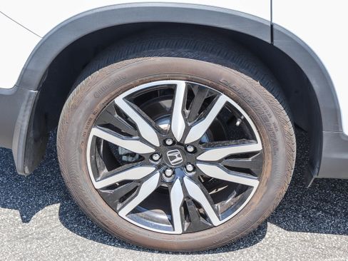 Used 2022 Honda Pilot Touring image 8