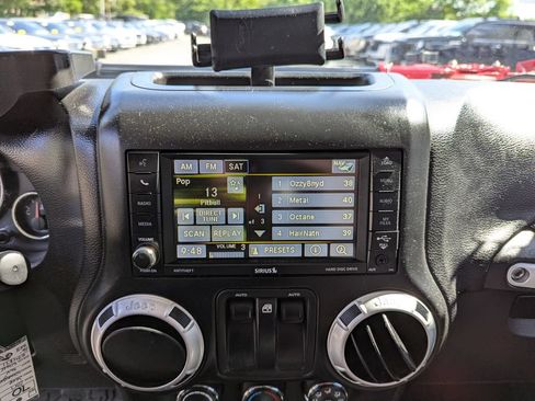 Used 2017 Jeep Wrangler Rubicon AWD/4WD image 21
