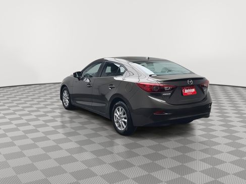 Used 2016 MAZDA MAZDA3 i Grand Touring image 33