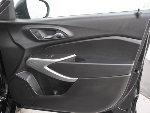 Used 2024 Chevrolet Trax LS FWD image 11
