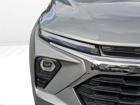 Used 2025 Chevrolet TrailBlazer LT image 18