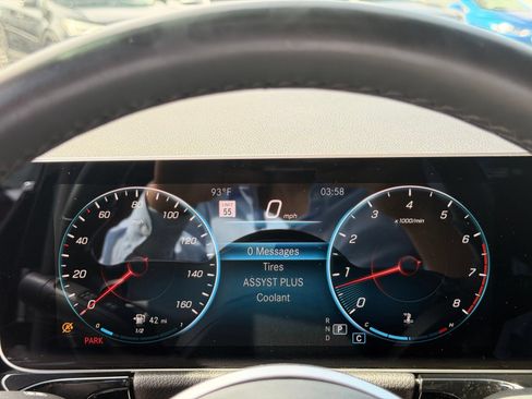 Used 2021 Mercedes-Benz GLA 250 4MATIC w/ Premium Package image 19
