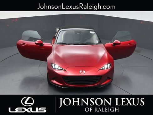 Used 2024 MAZDA MX-5 Miata Grand Touring RWD image 32