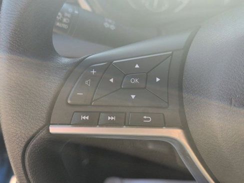 Used 2025 Nissan Sentra SV FWD image 20