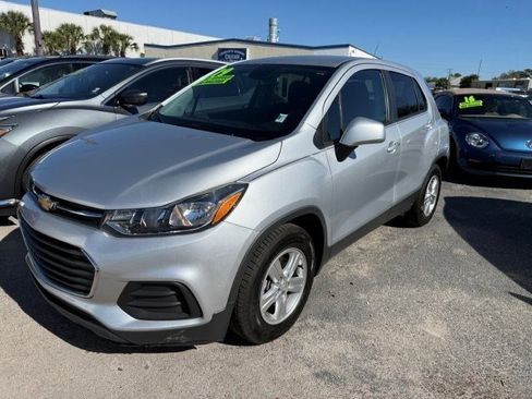 Used 2019 Chevrolet Trax LS w/ Tint and Cruise Package image 3