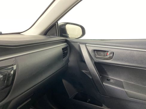 Used 2015 Toyota Corolla L image 21