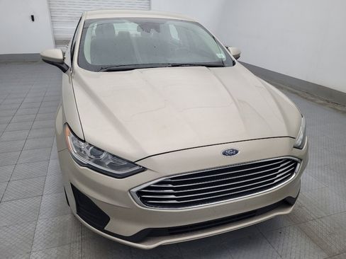 Used 2019 Ford Fusion SE FWD image 14