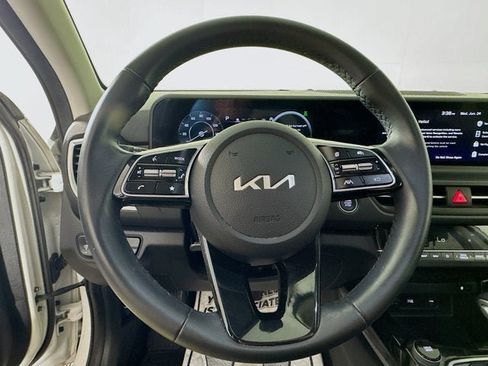 Certified 2024 Kia Seltos EX AWD/4WD image 11