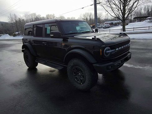 New 2025 Ford Bronco Badlands AWD/4WD image 2