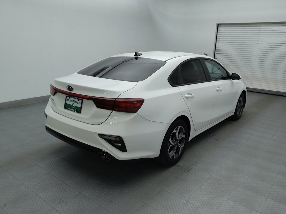 Used 2020 Kia Forte LXS FWD image 9