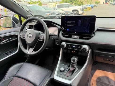 Used 2024 Toyota RAV4 XSE AWD/4WD image 21
