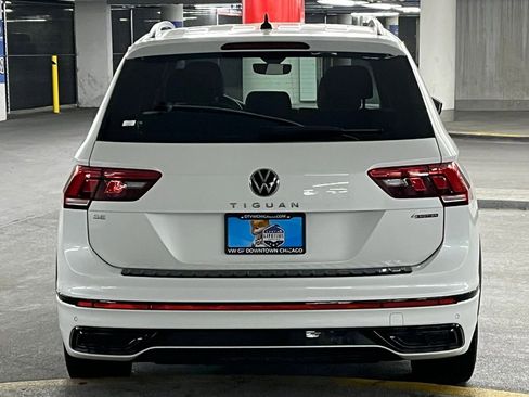 Used 2023 Volkswagen Tiguan SE R-Line image 34