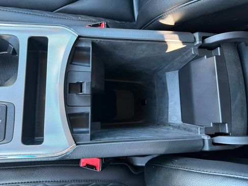 Used 2024 Ford Edge Titanium image 24