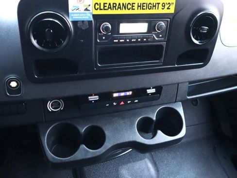 Used 2019 Mercedes-Benz Sprinter 144 image 16