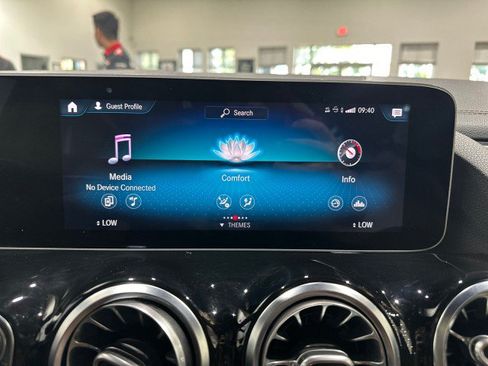 Used 2021 Mercedes-Benz GLA 250 4MATIC image 63