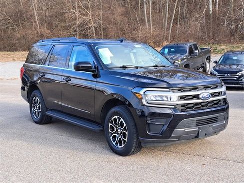 Used 2024 Ford Expedition XLT image 7
