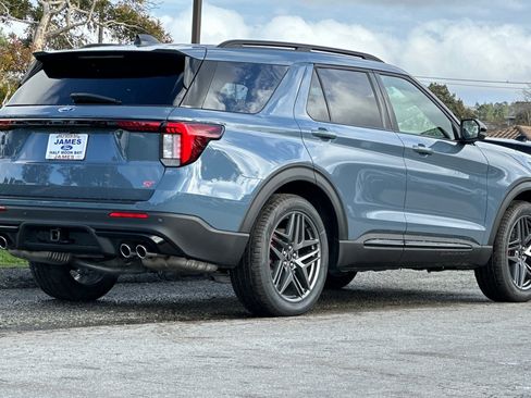 New 2026 Ford Explorer ST w/ Sun And Sound Package image 5