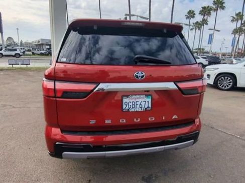 Used 2023 Toyota Sequoia Limited image 7