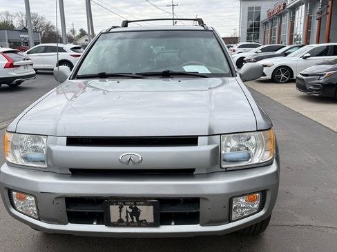 Used 2001 INFINITI QX4 4WD w/ (S02) Sport Pkg image 4