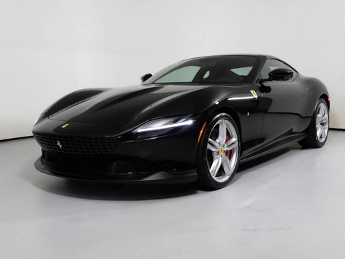 Used 2021 Ferrari Roma image 20
