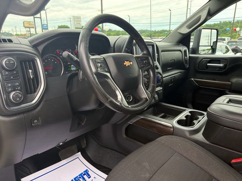 Used 2021 Chevrolet Silverado 2500 LT w/ Convenience Package AWD/4WD image 15