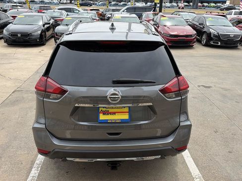 Used 2019 Nissan Rogue SL AWD/4WD image 6