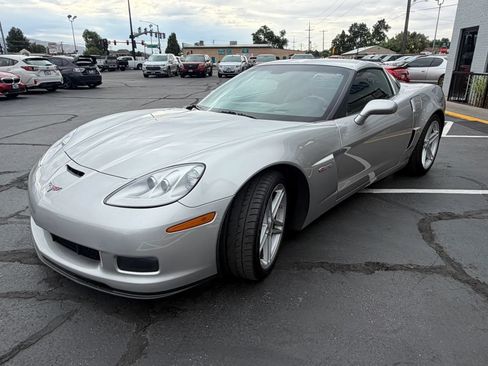 Used 2006 Chevrolet Corvette Z06 w/ Preferred Equipment Group RWD image 7