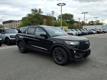 New 2026 Ford Explorer ST w/ Sun And Sound Package